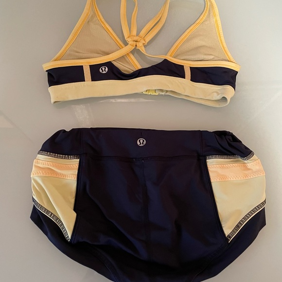 Lululemon Hot Yoga Outfit size 4 - Picture 3 of 5